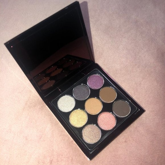 ✨MAC & AALIYAH AGE AINT NOTHING EYESHADOW PALETTE✨ - Picture 3 of 4